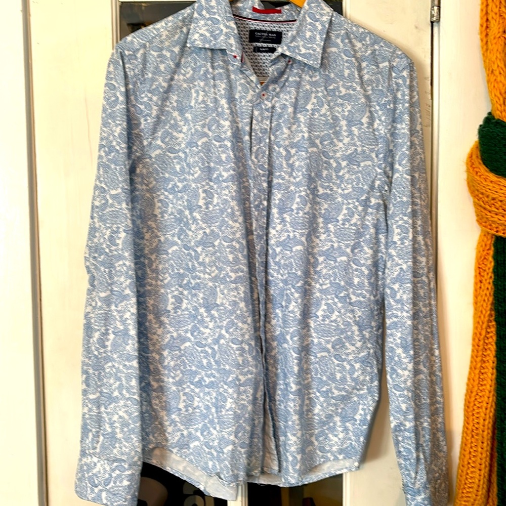 Cactus man slim fit large blue paisley beautiful button down long sleeve